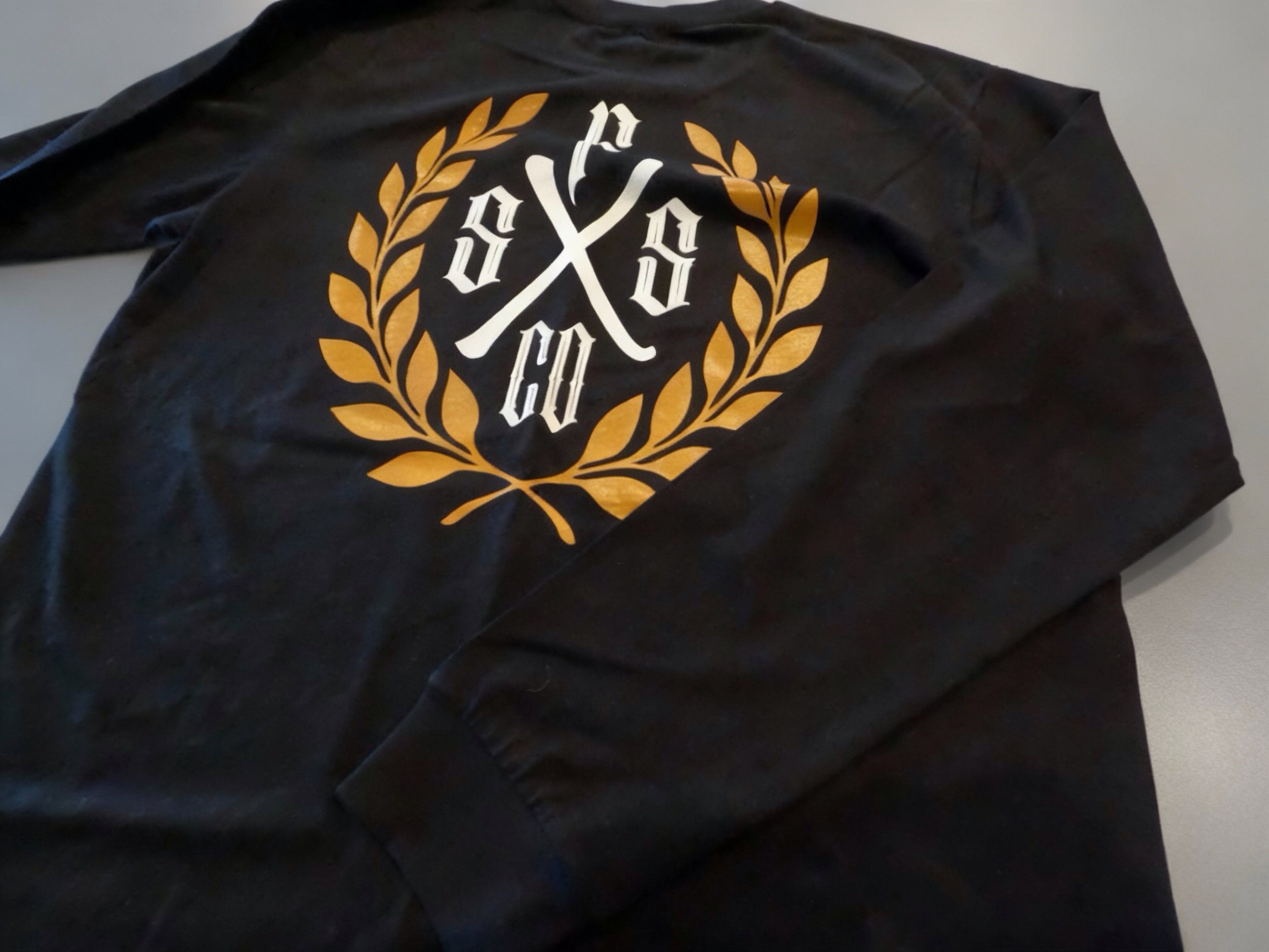 “STEADFAST SEAL” Men’s Long Sleeve Tee