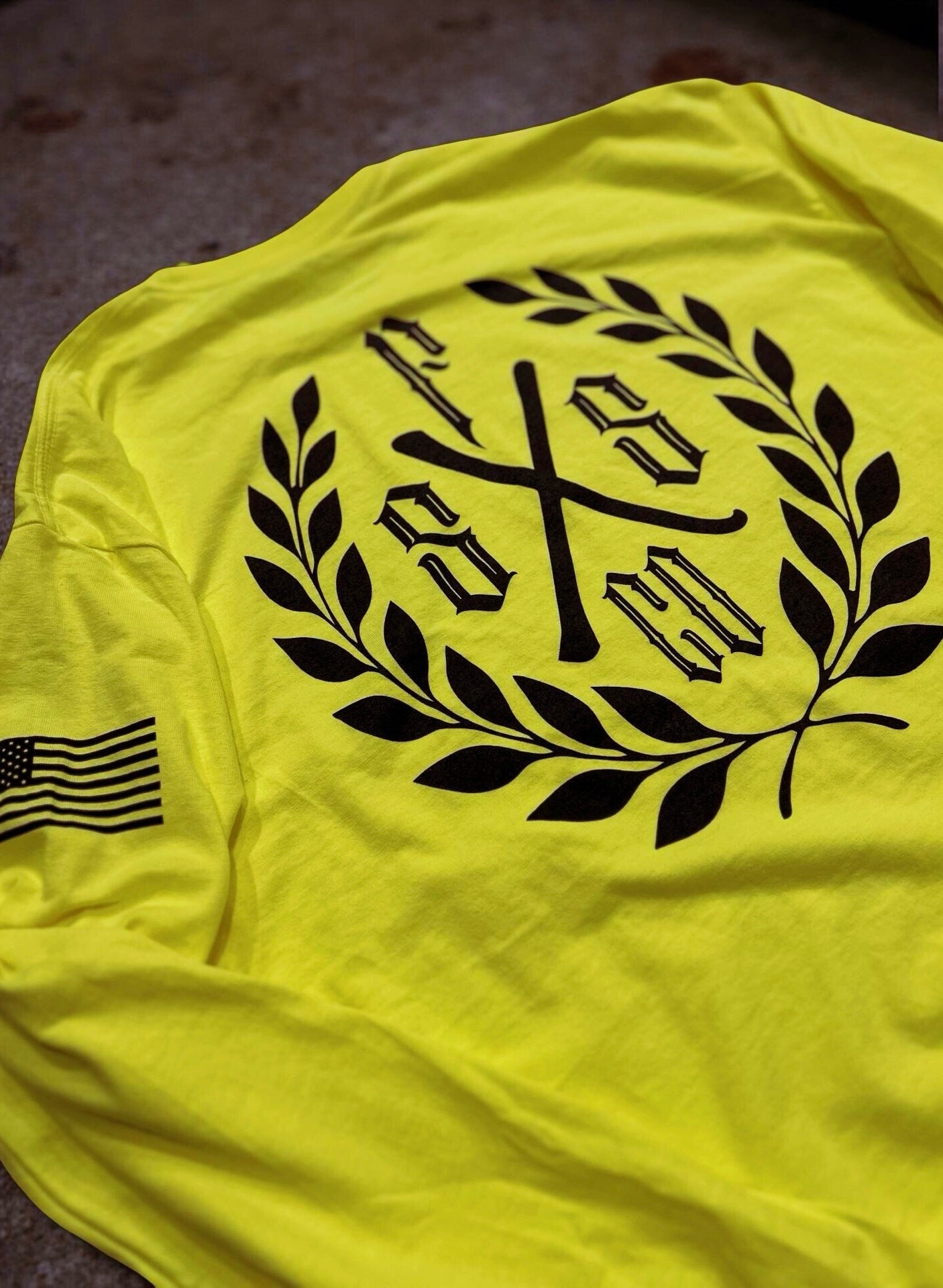 “STEADFAST SEAL” HI VIZ Men’s Long Sleeve Tee