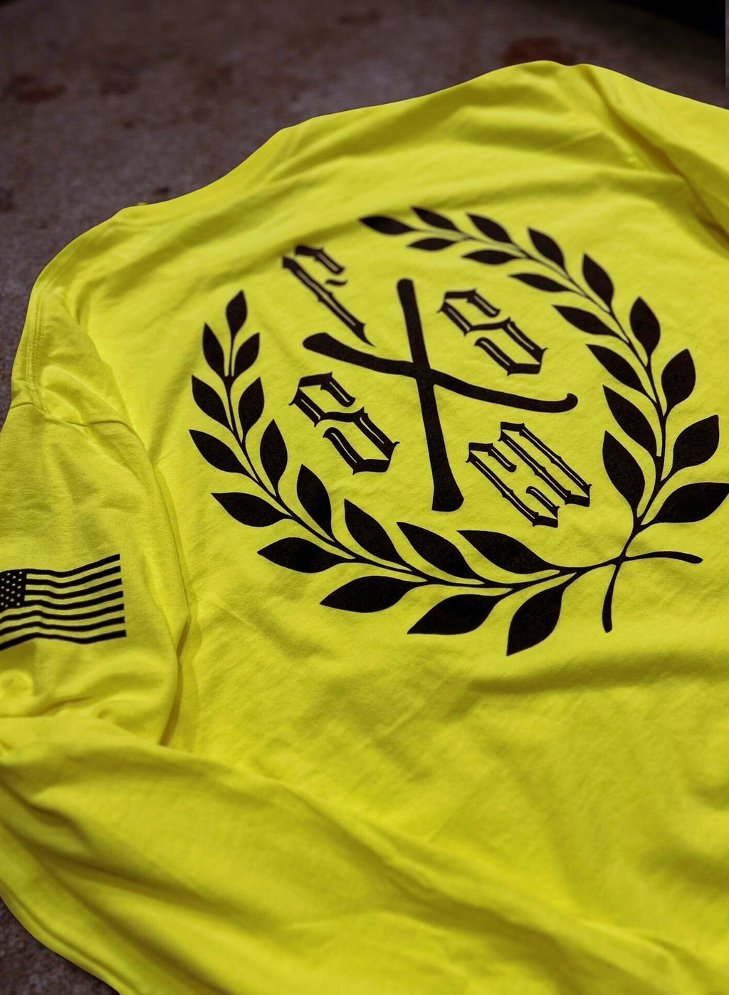 “STEADFAST SEAL” Men’s Hi-Viz Long Sleeve Tee